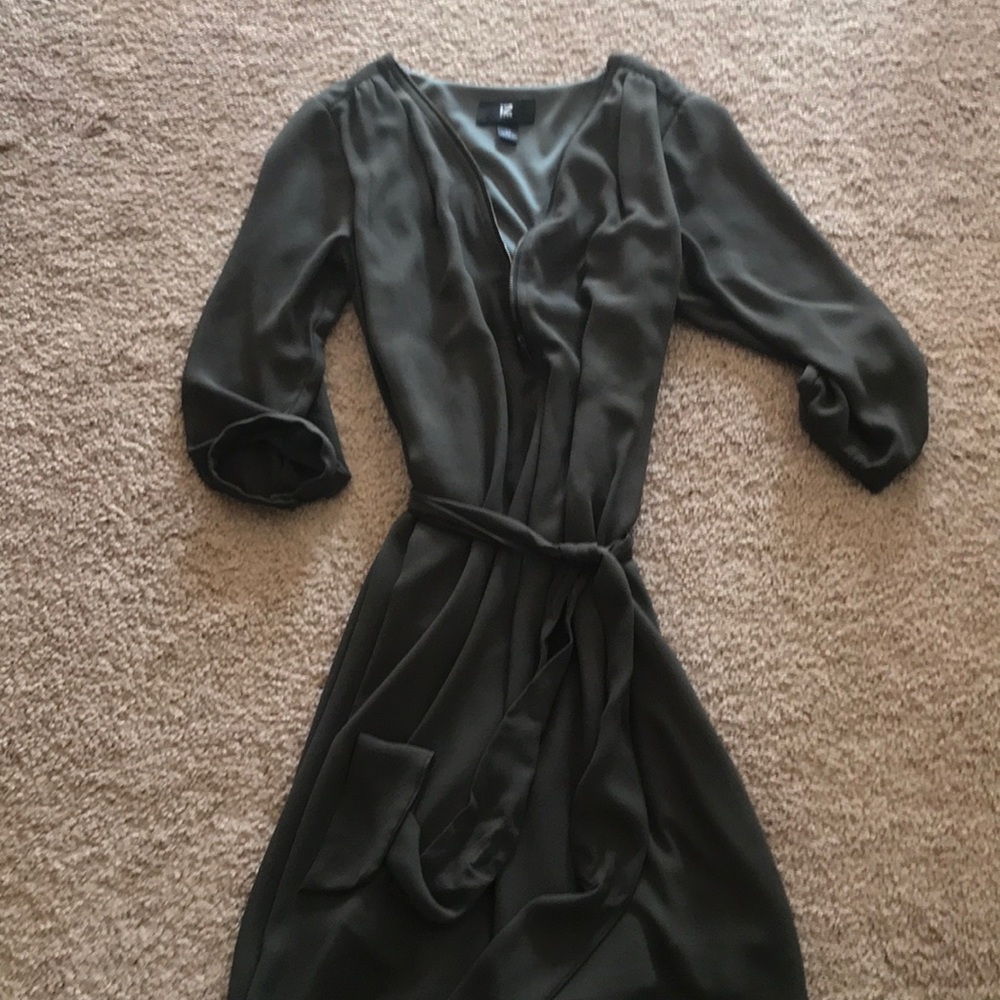 Green dress zipper front